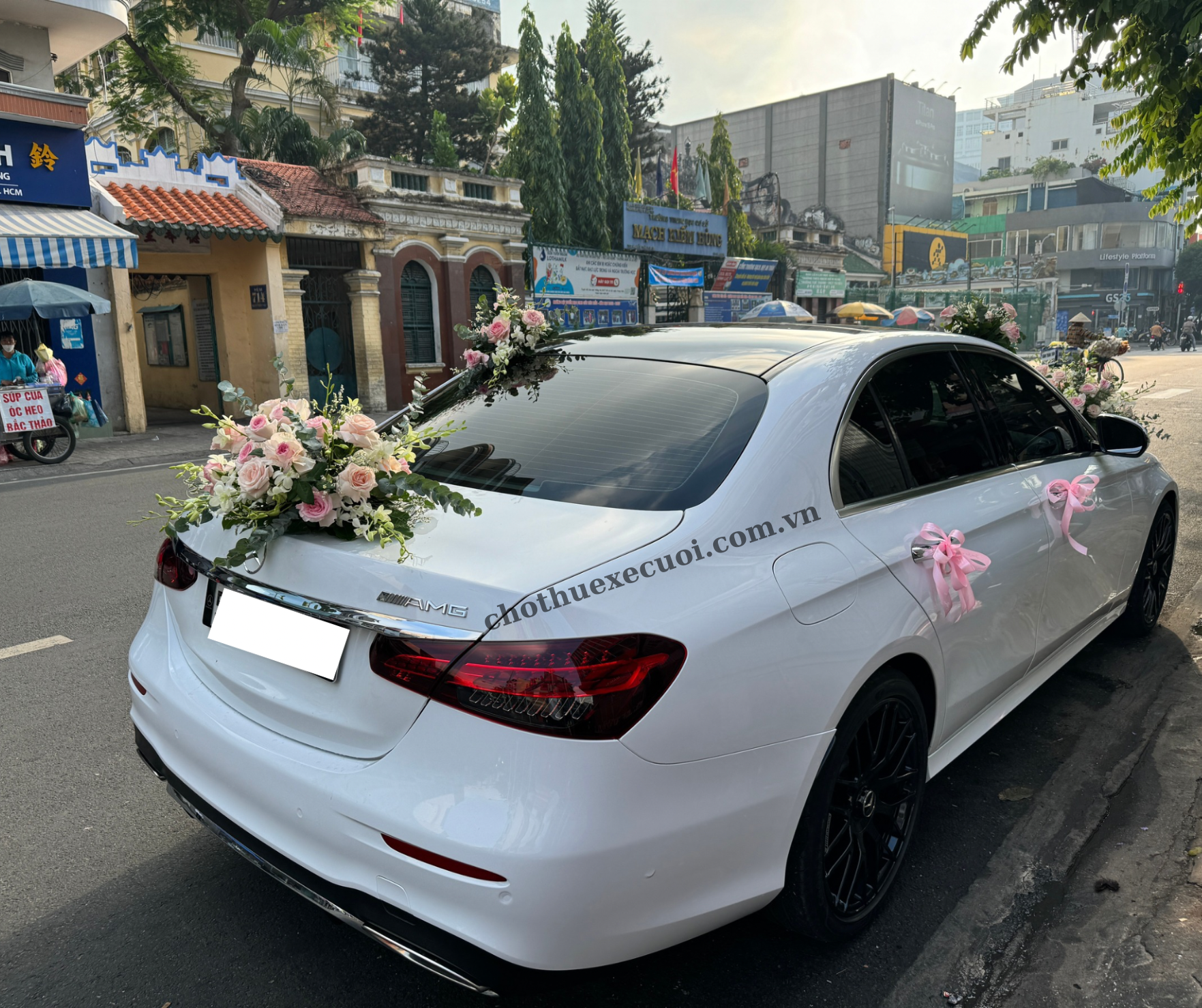 Xe cưới Mercedes E300